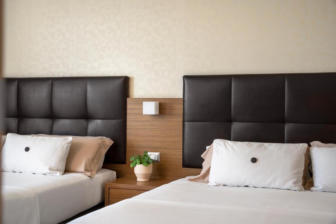 רימיני Aqua Hotel מראה חיצוני תמונה