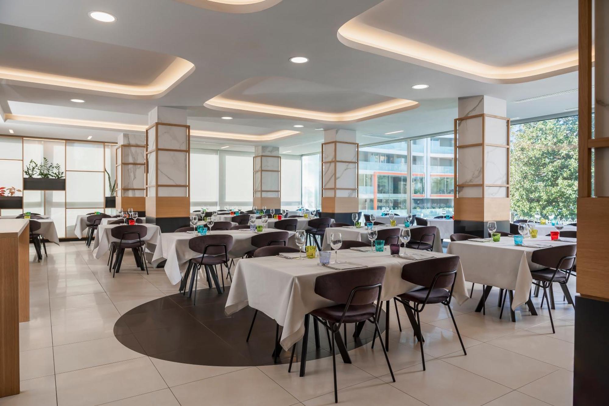 רימיני Aqua Hotel מראה חיצוני תמונה