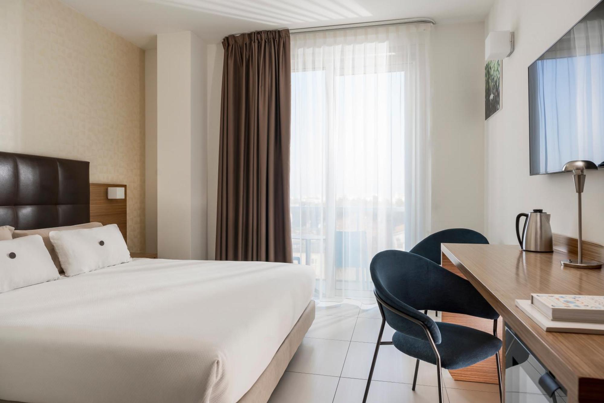 רימיני Aqua Hotel מראה חיצוני תמונה
